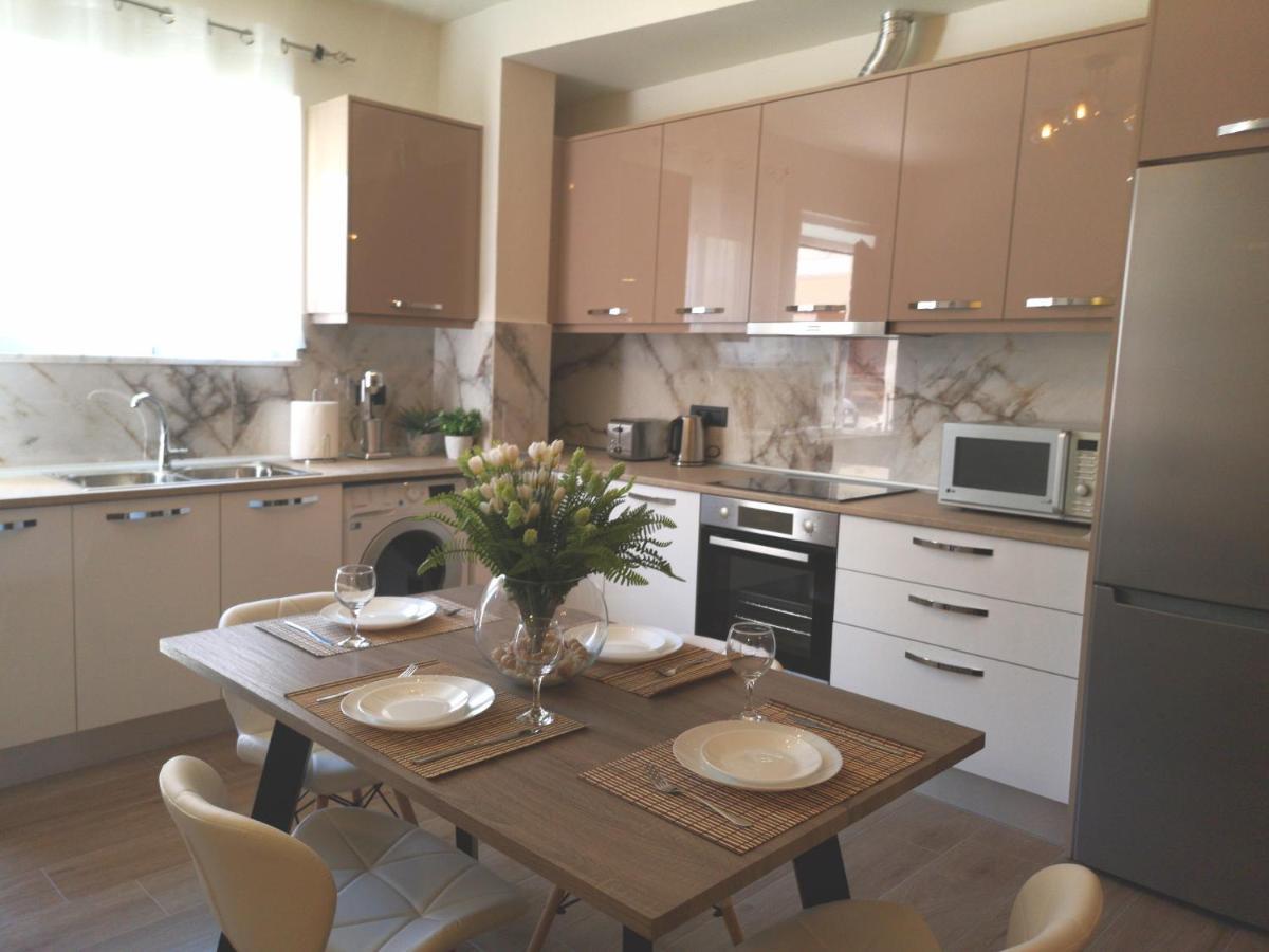 Apartment Sunny Holidays Kremastí